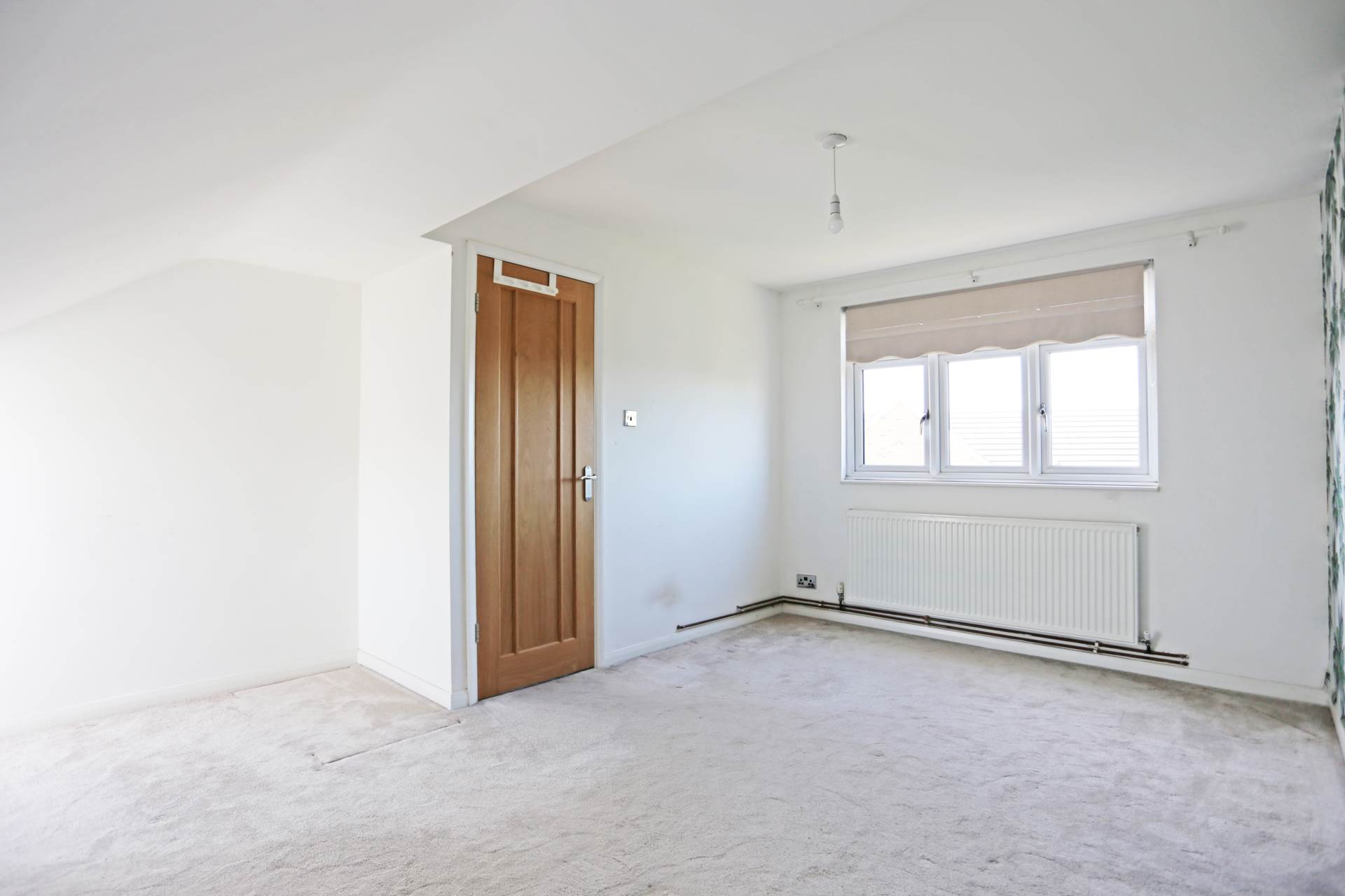 South Hall Drive, Rainham, RM13, Image 12