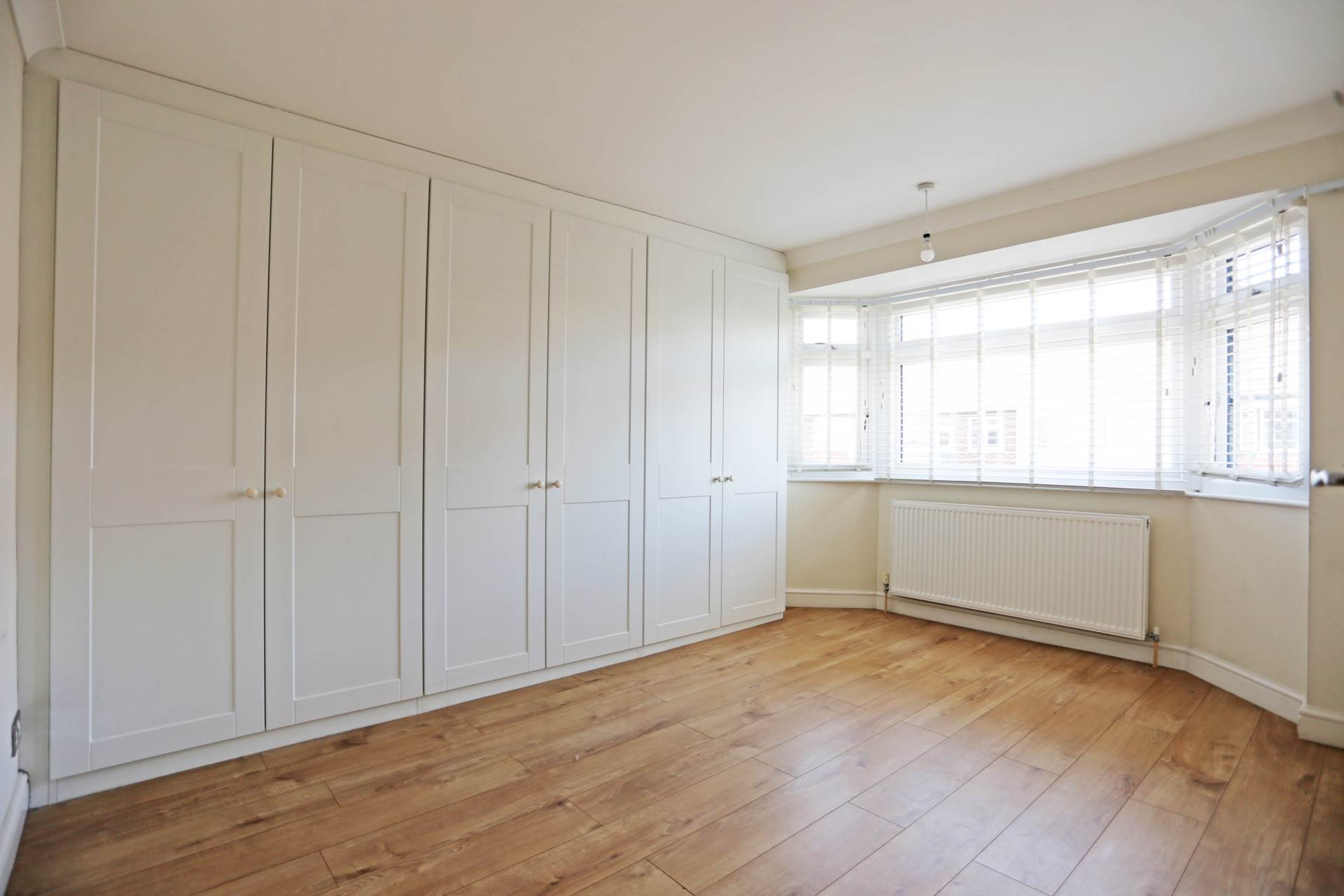South Hall Drive, Rainham, RM13, Image 8