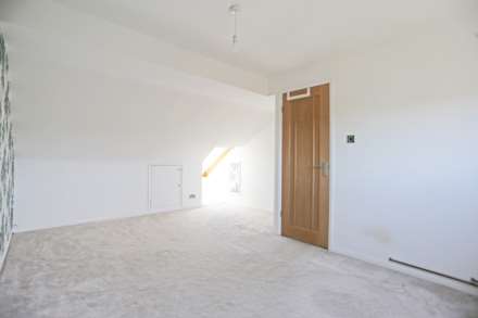 South Hall Drive, Rainham, RM13, Image 13