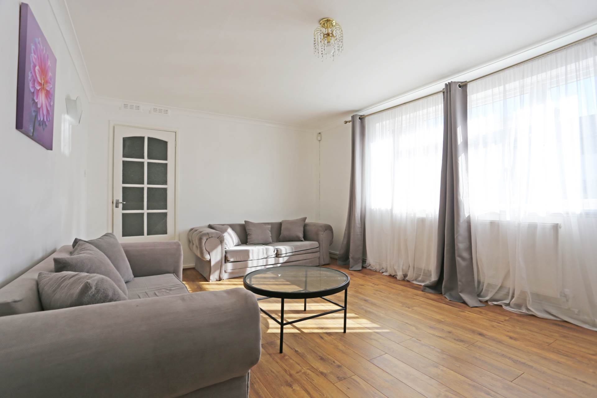 Lansbury Avenue, Chadwell Heath, RM6, Image 8