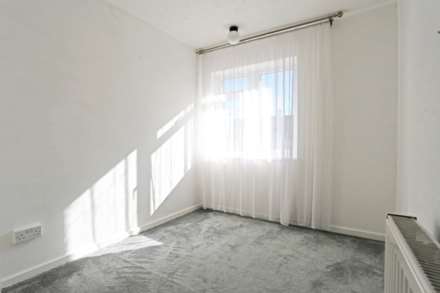 Lansbury Avenue, Chadwell Heath, RM6, Image 12