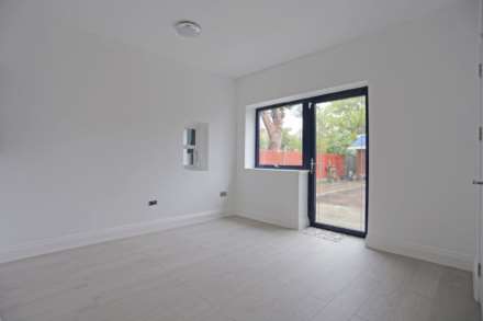 Brancaster Rd, Ilford, Image 10
