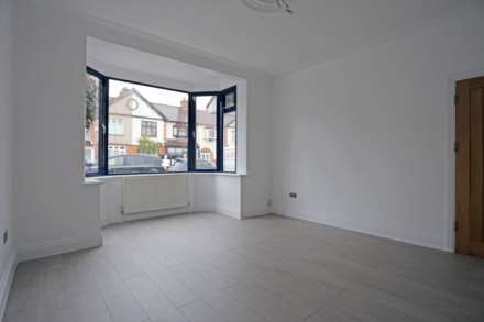 Brancaster Rd, Ilford, Image 3