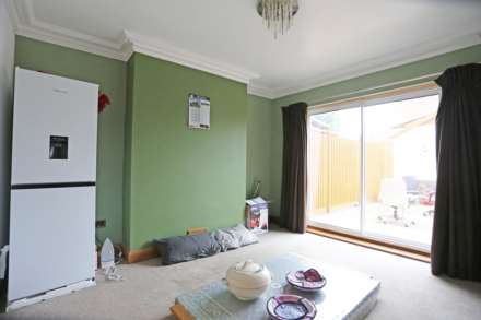 Kitchener Road, Dagenham, RM10, Image 3