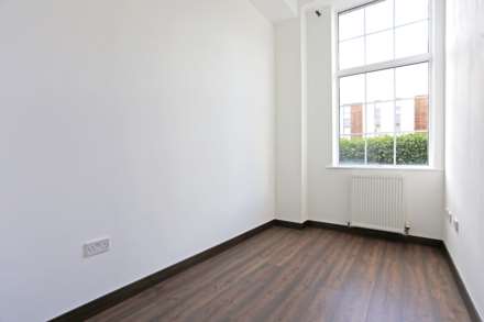 Academy Court, Barking & Dagenham, RM8, Image 6