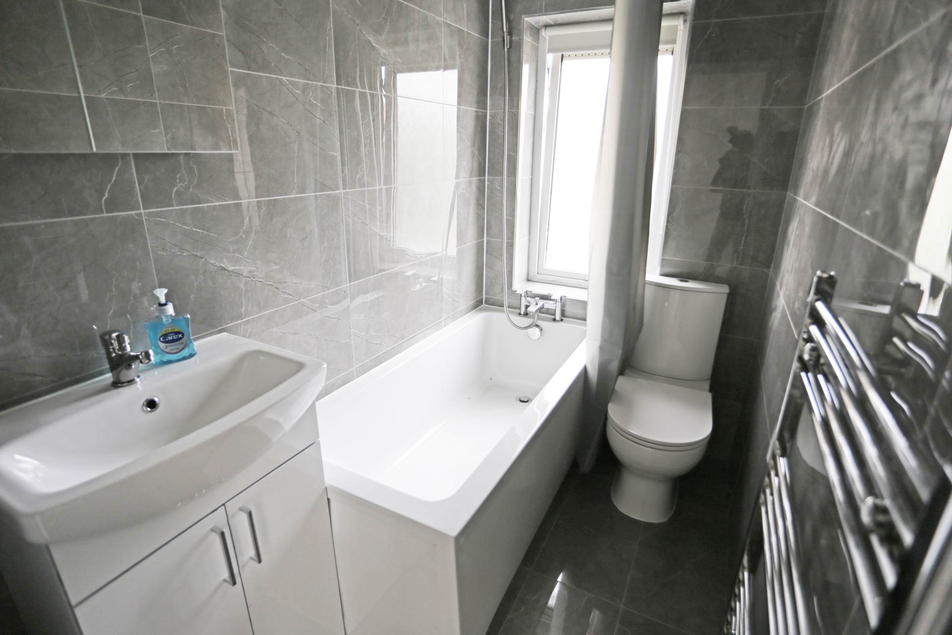 Cotesmore Gardens, Dagenham, RM8, Image 6