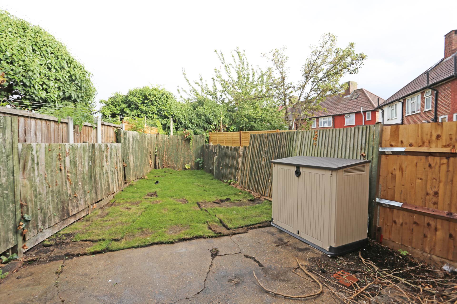 Cotesmore Gardens, Dagenham, RM8, Image 7