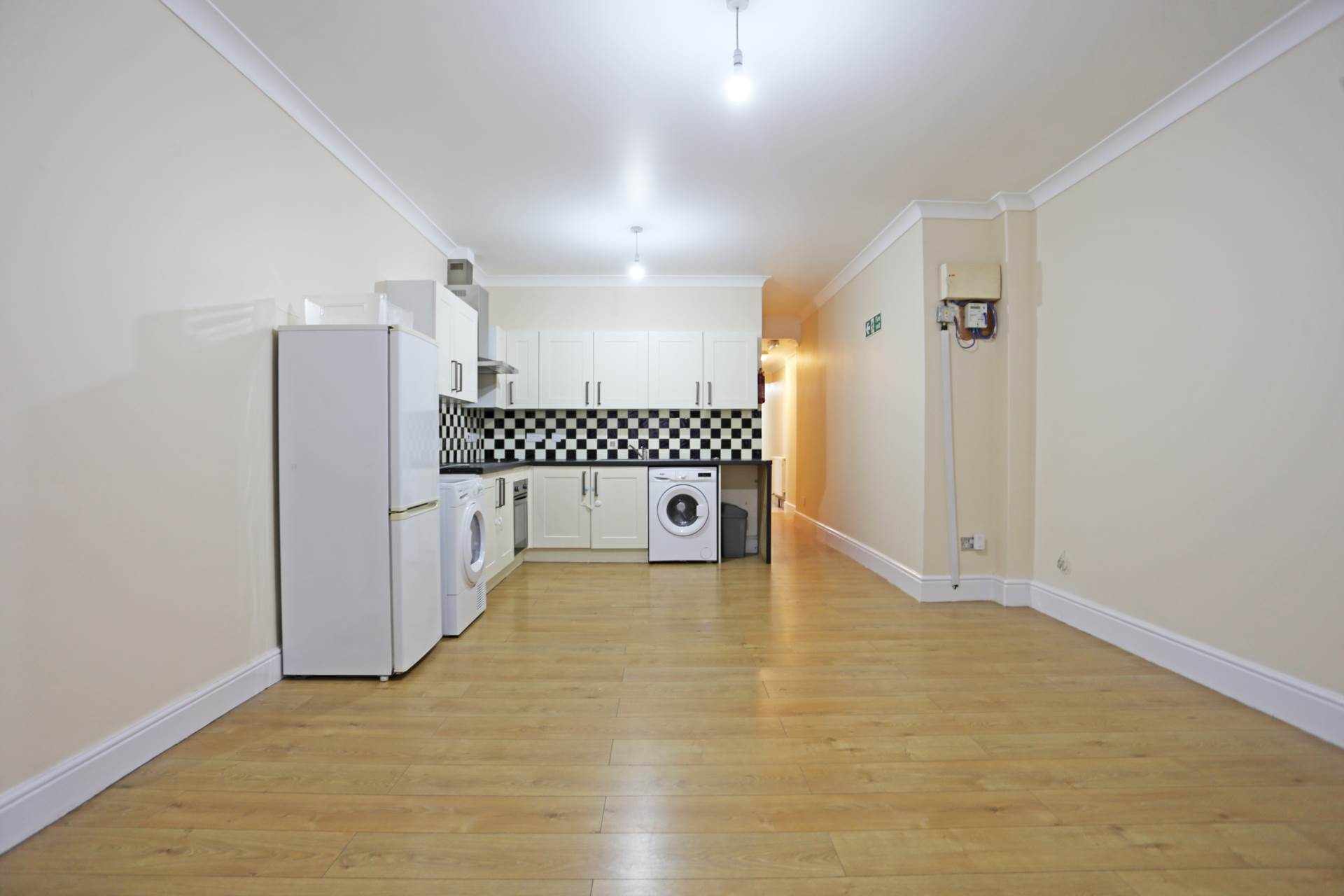 Quebec Road, Gants Hill, Newbury Park, IG2, Image 4