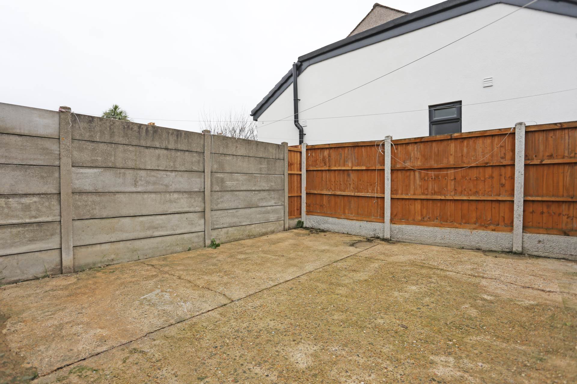 Quebec Road, Gants Hill, Newbury Park, IG2, Image 9
