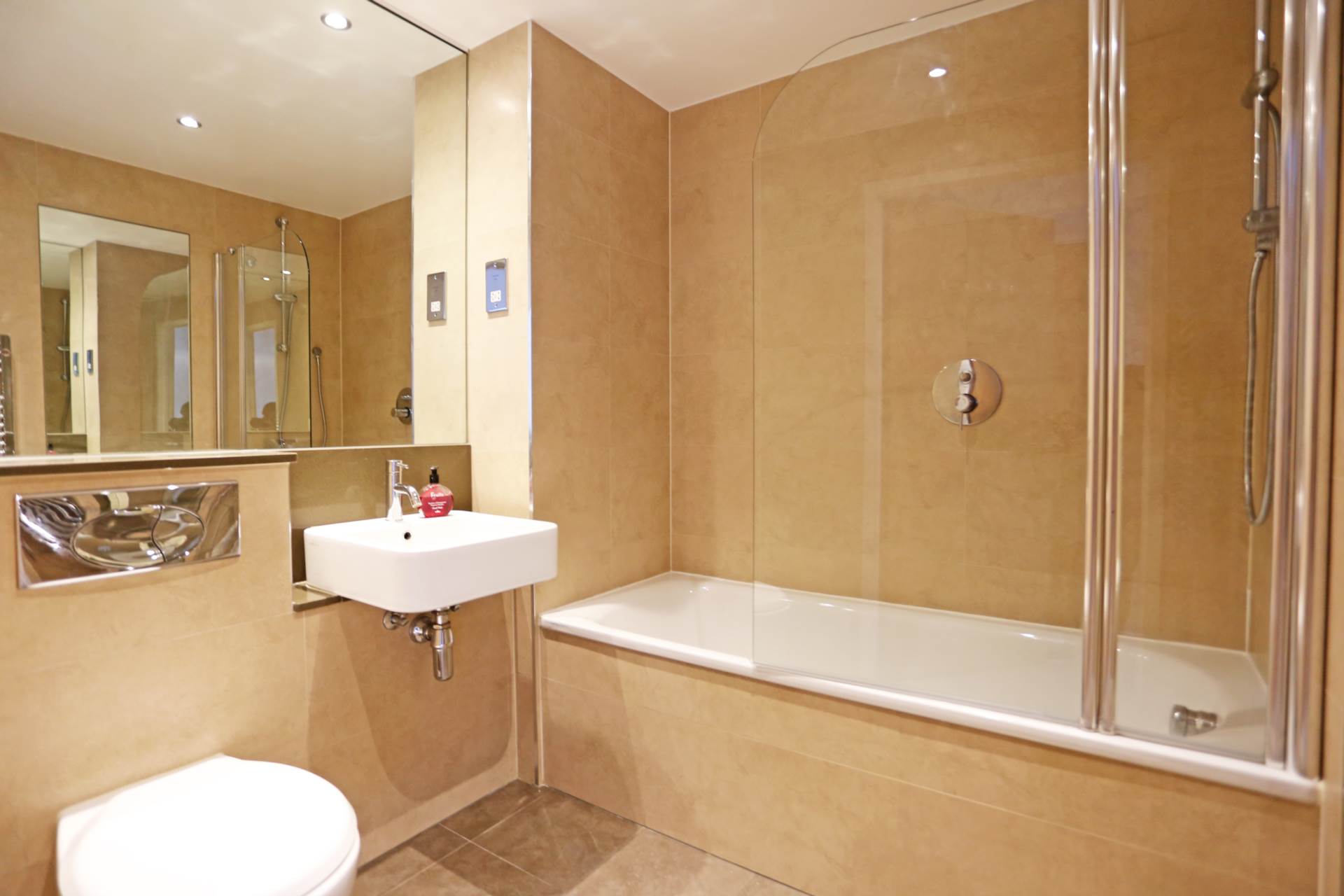 High Road, Chadwell Heath, Image 9