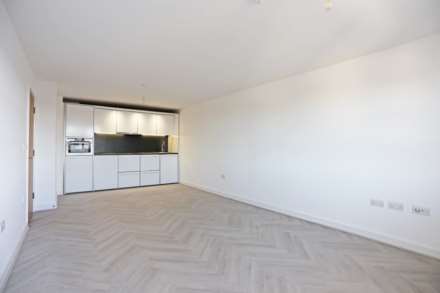 High Road, Chadwell Heath, Image 2