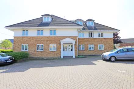 2 Bedroom Flat, New Road, Rainham, RM13