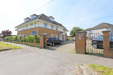 New Road, Rainham, RM13, Image 11