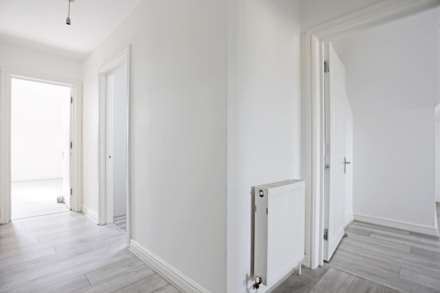 New Road, Rainham, RM13, Image 9