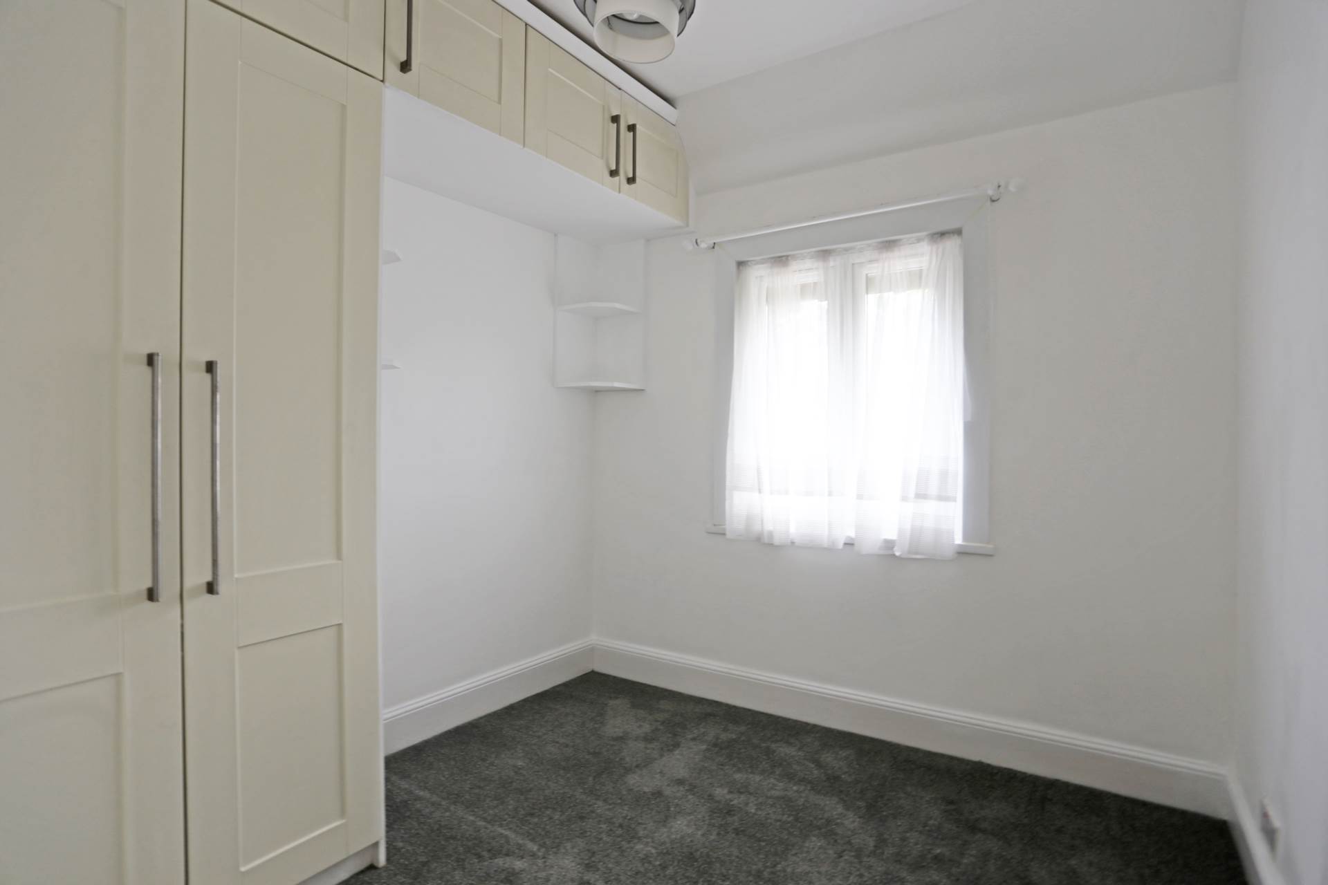 High Road, Loughton, IG10, Image 12