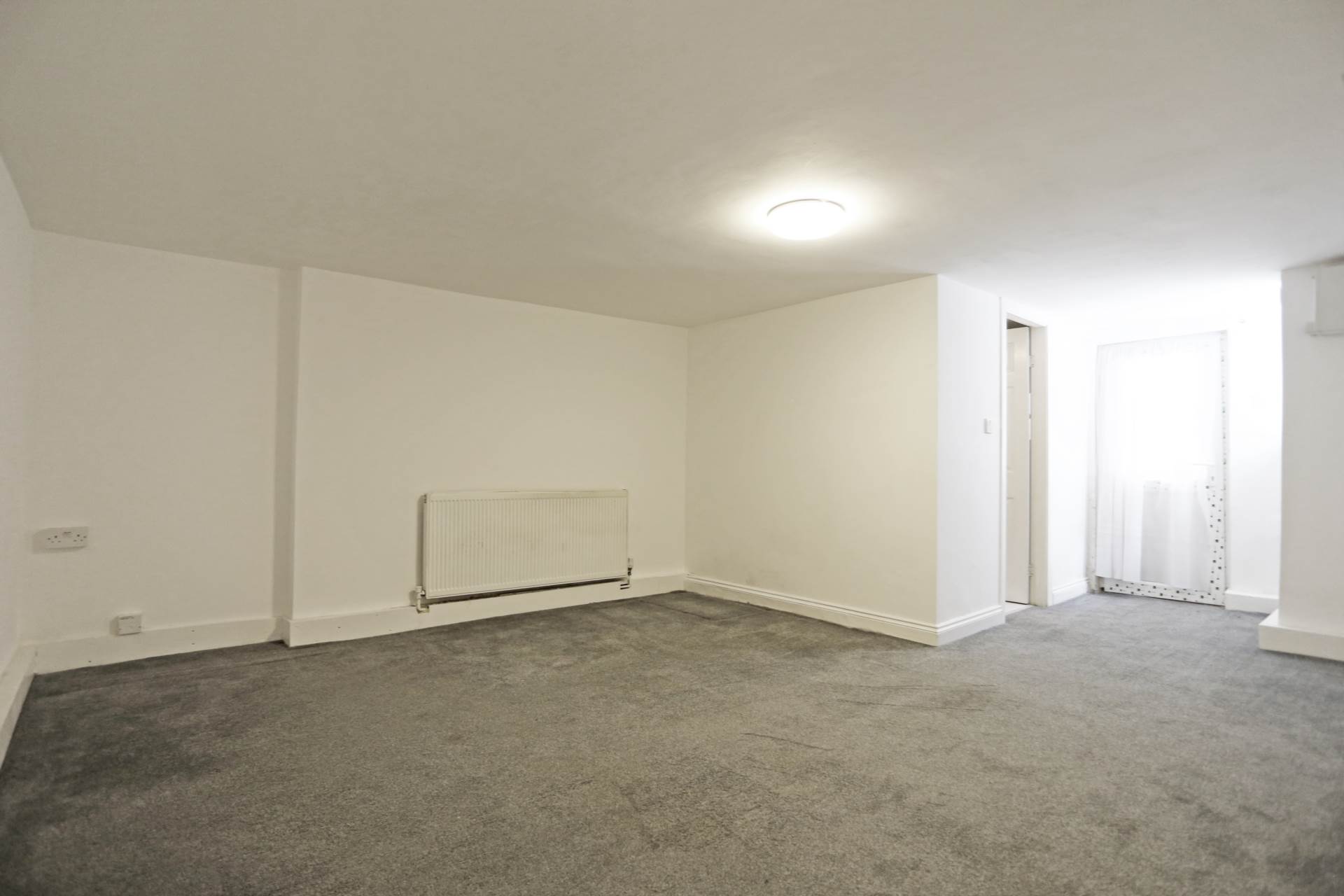 High Road, Loughton, IG10, Image 18