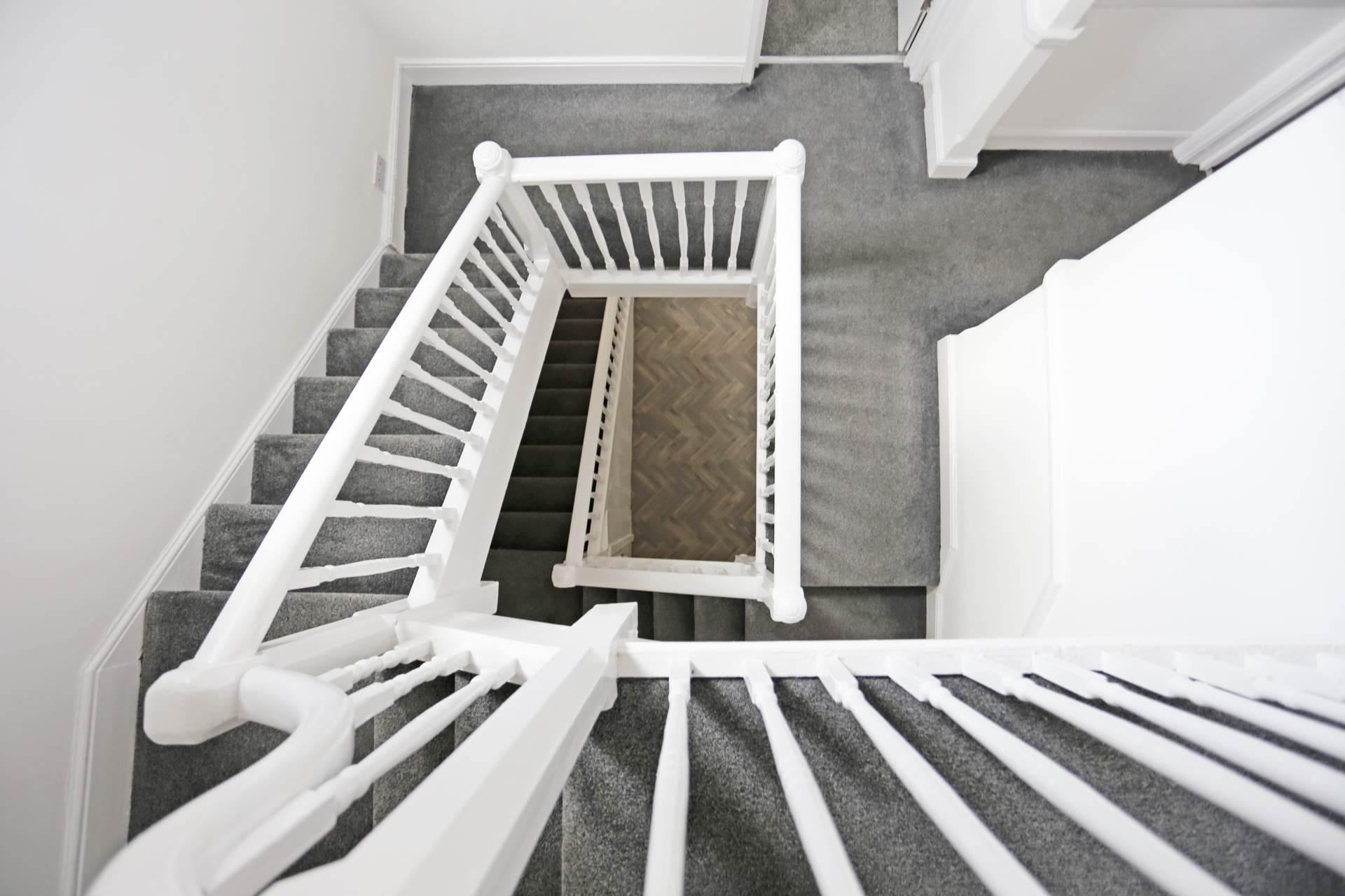 High Road, Loughton, IG10, Image 22