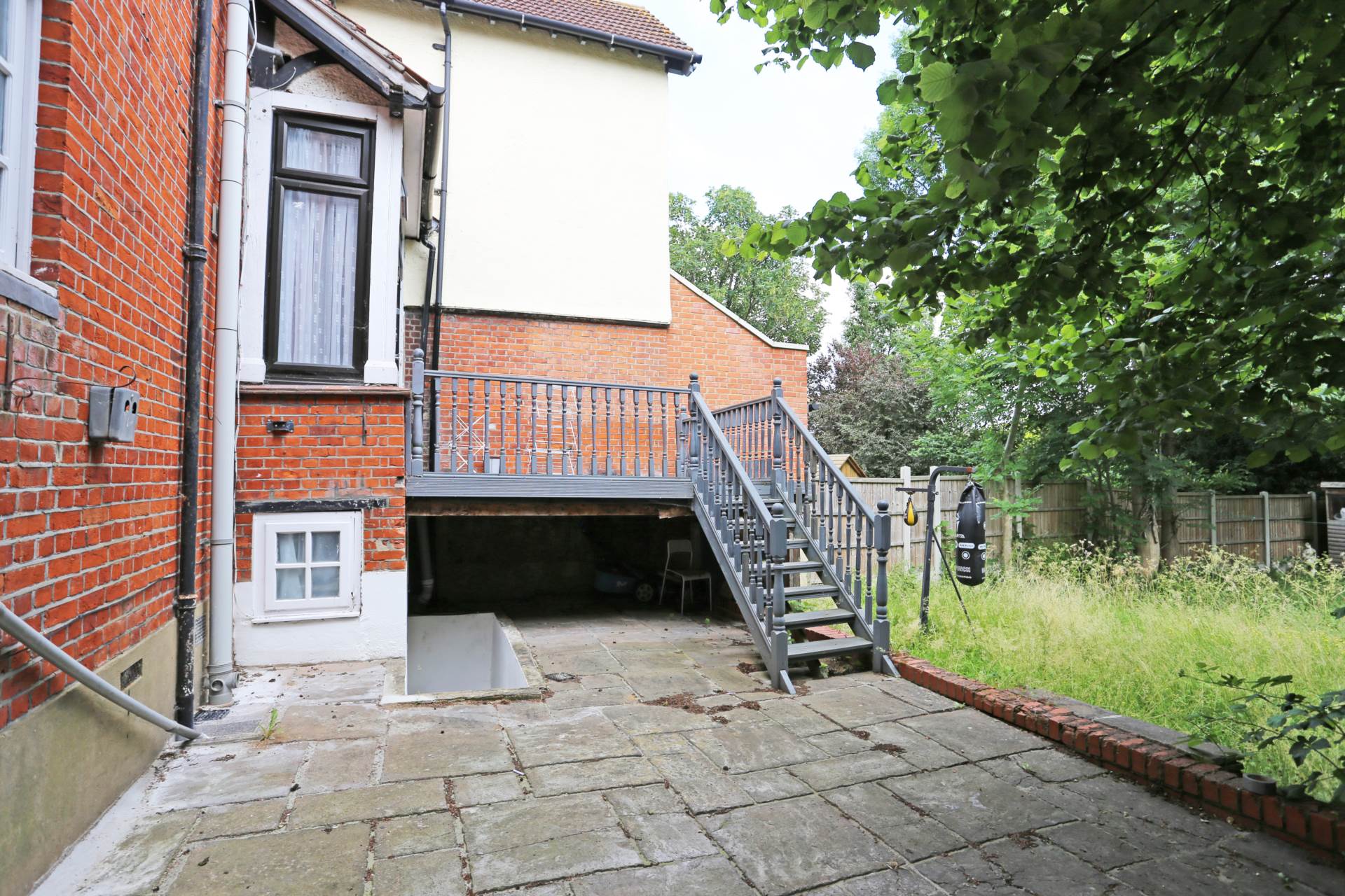 High Road, Loughton, IG10, Image 24