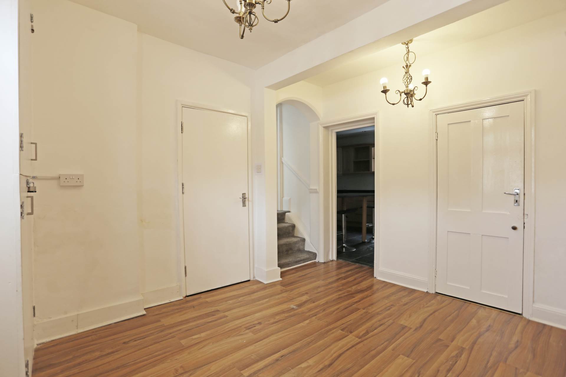 High Road, Loughton, IG10, Image 3