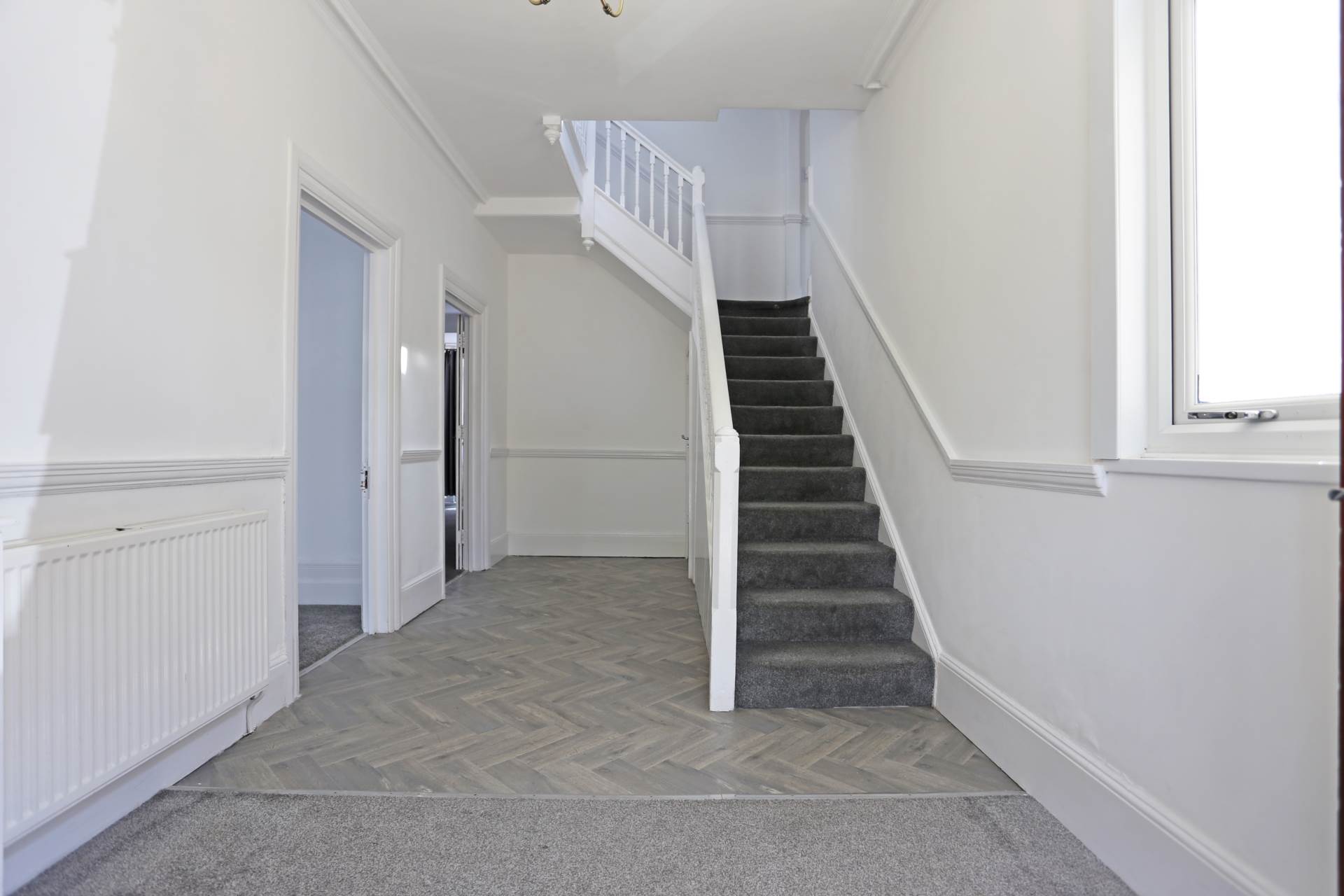 High Road, Loughton, IG10, Image 7