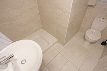 High Road, Loughton, IG10, Image 19