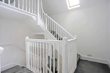 High Road, Loughton, IG10, Image 20