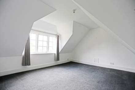 High Road, Loughton, IG10, Image 21