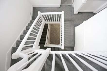 High Road, Loughton, IG10, Image 22
