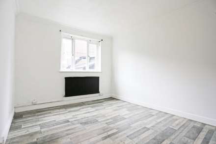 Victoria Road, Romford, RM1, Image 4