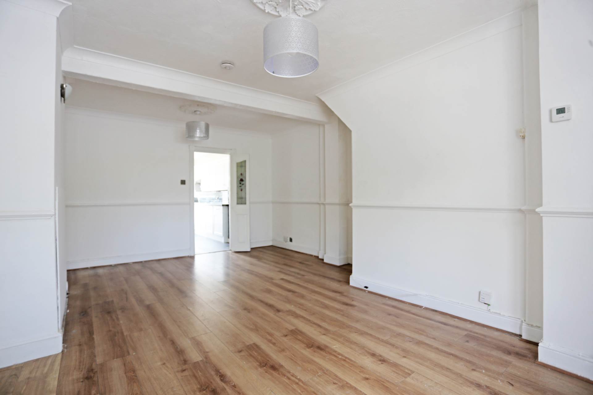 Oval Road North, Dagenham, RM10, Image 4
