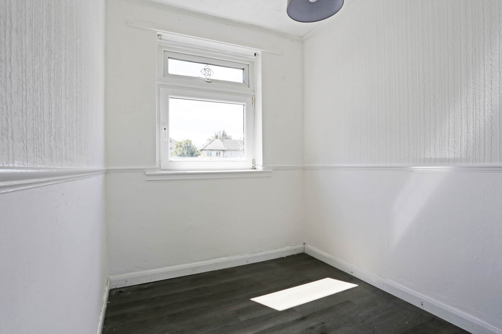 Oval Road North, Dagenham, RM10, Image 8