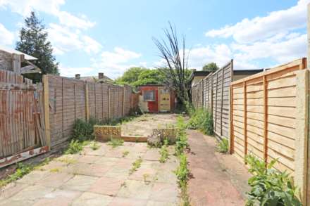 Oval Road North, Dagenham, RM10, Image 10