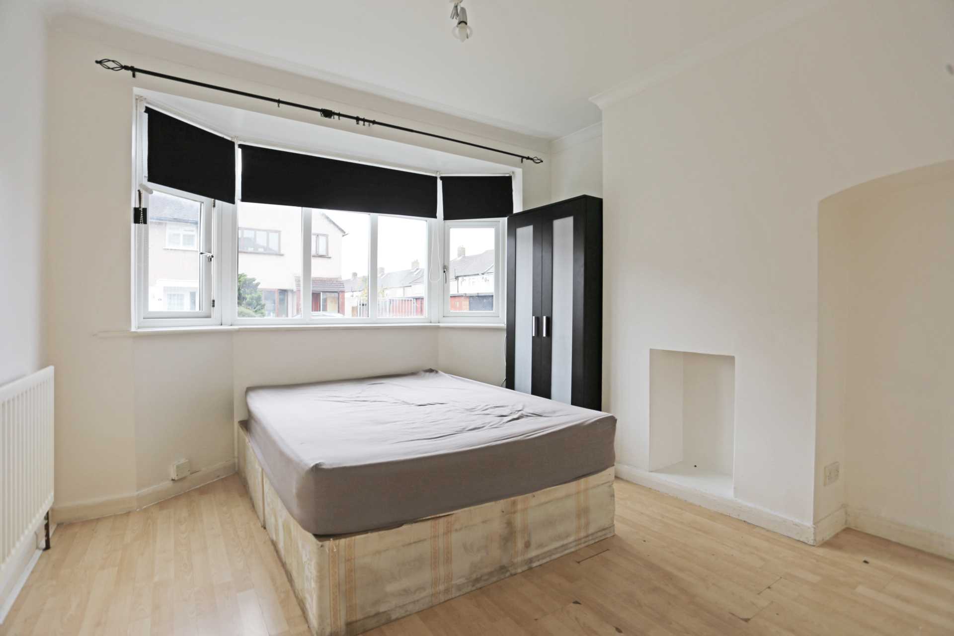 Glencoe Drive, Dagenham, RM10, Image 4