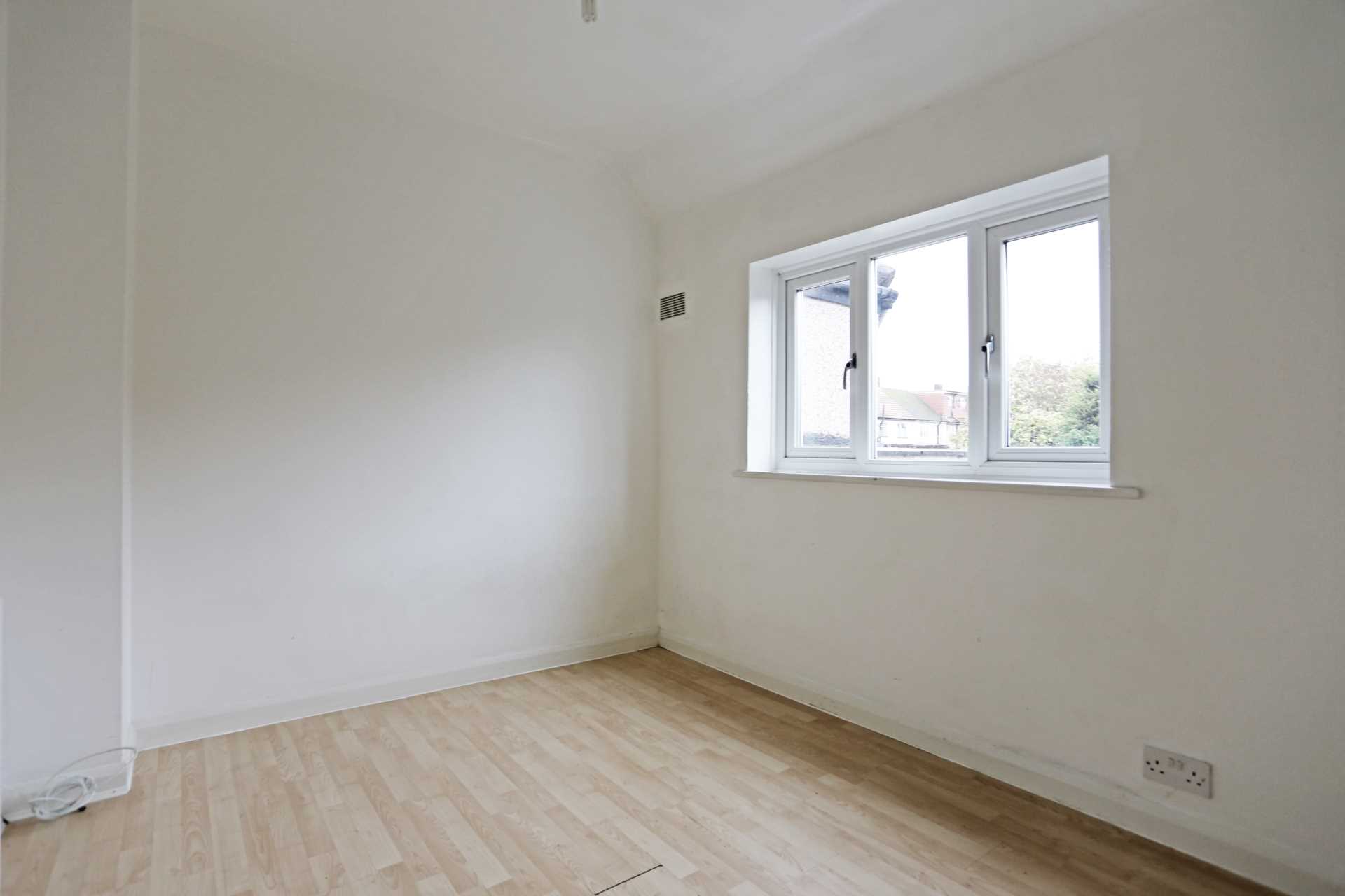 Glencoe Drive, Dagenham, RM10, Image 6