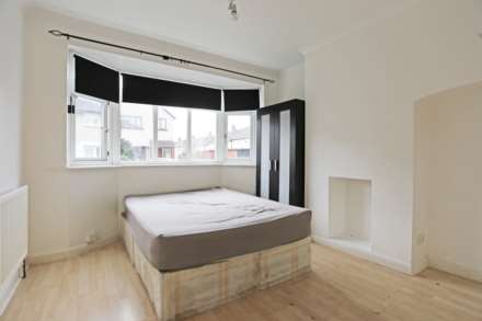 Glencoe Drive, Dagenham, RM10, Image 4