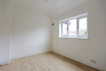 Glencoe Drive, Dagenham, RM10, Image 6