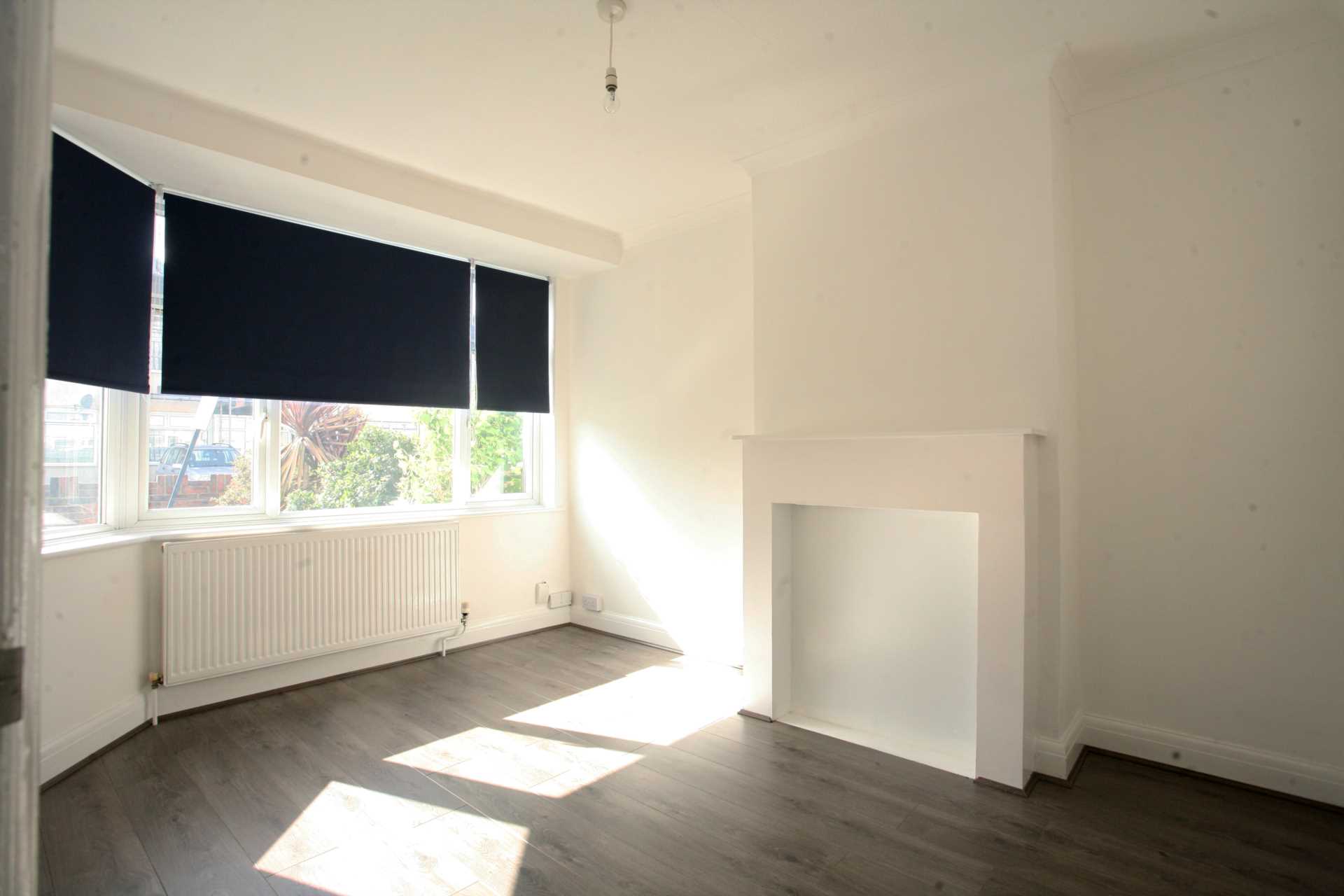 Waverley Road, Rainham, RM13, Image 4