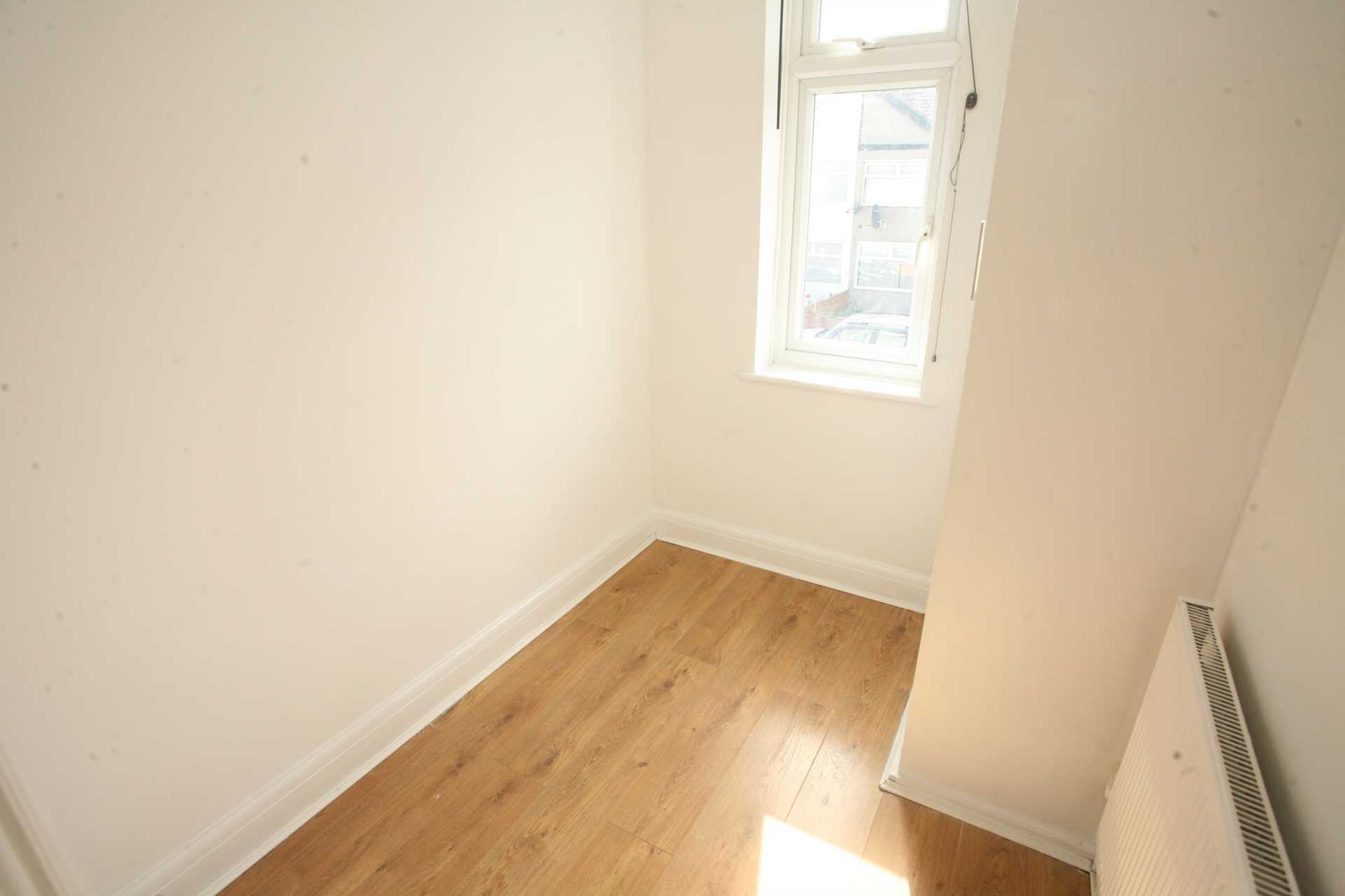 Waverley Road, Rainham, RM13, Image 8