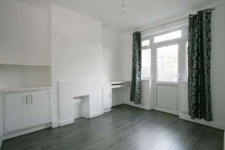 Waverley Road, Rainham, RM13, Image 5