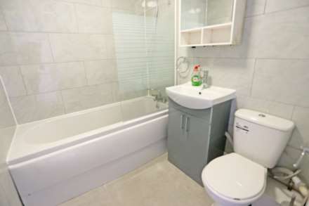 Plumtree Close, Dagenham, RM10, Image 6