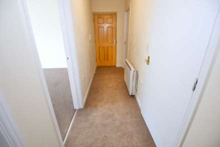 121 Erebus Drive SE28 0GB, Image 2