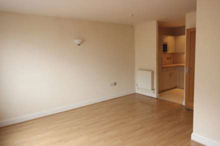 Miles Close, Thamesmead West, SE28 0NJ, Image 4