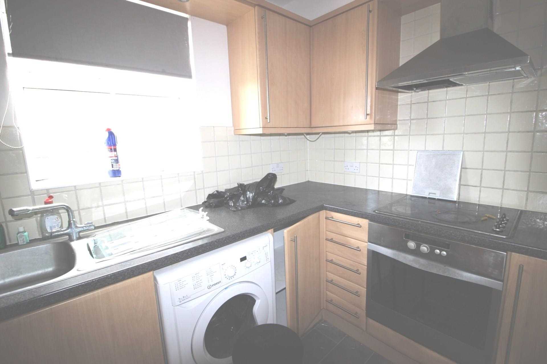 Brook Square, Shooter's Hill, SE18 4NB, Image 6