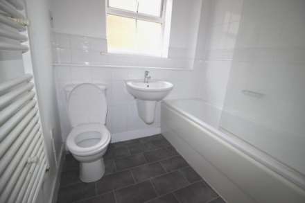 Brook Square, Shooter's Hill, SE18 4NB, Image 10