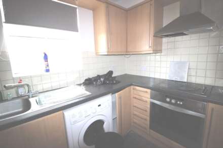 Brook Square, Shooter's Hill, SE18 4NB, Image 6