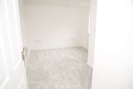 Hill View Drive, Thamesmead, SE28 0LL, Image 4