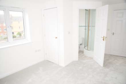 Hill View Drive, Thamesmead, SE28 0LL, Image 6