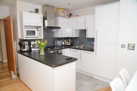 Property For Sale Tideslea Path, Thamesmead West, London