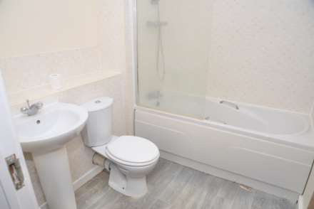 Defence Close, West Thamesmead, Image 4