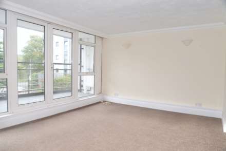 Greenwich Heights, Master Gunner Place SE18, Image 5